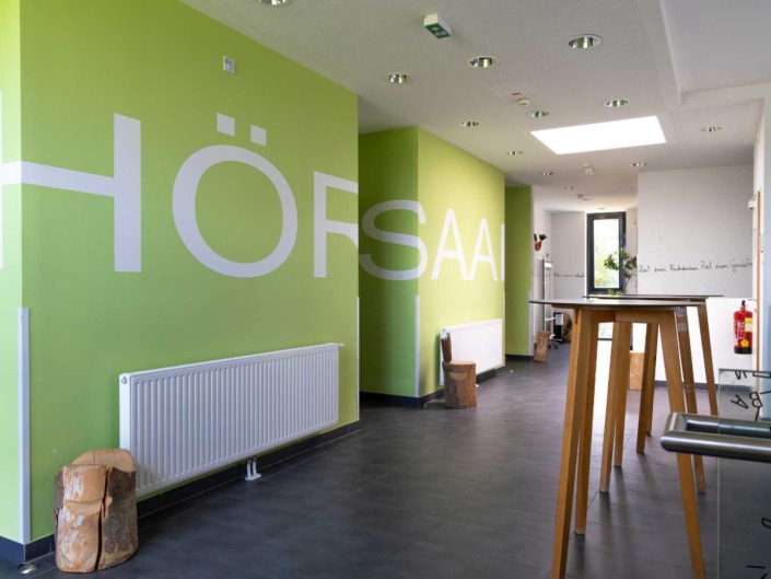 © Matthias Winter Eingang der Hörsäle der Hochschule für Agrar- und Umeltpädagogik.